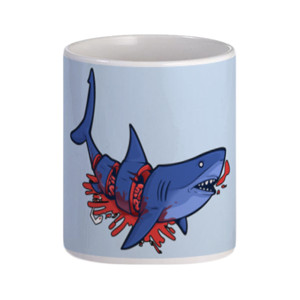 Mug ilustrasi ikan Hiu terpotong